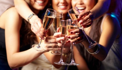 Serata Club Milano con Bottiglie per Addio al Nubilato