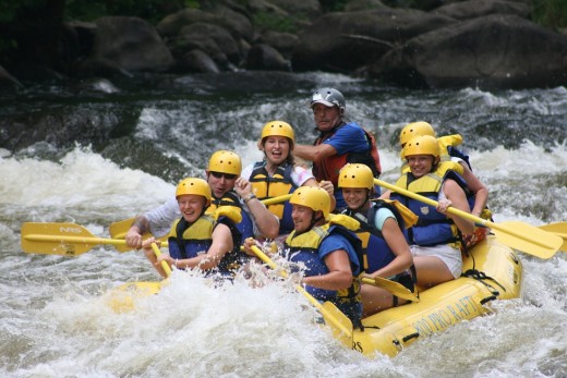 Discesa di Rafting - 3 ore & soggiorno 1 notte
