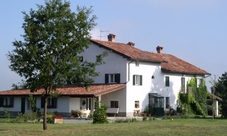 Gavi wine tasting and winery tour in southern Piedmont