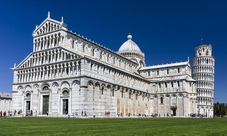 Transfer to Pisa and Florence with informative multilingual escort on board from Livorno