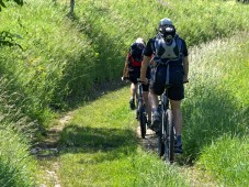 Escursione in bici di 2 ore con briefing & soggiorno 1 notte