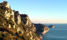 Arrampicata sul mar ligure